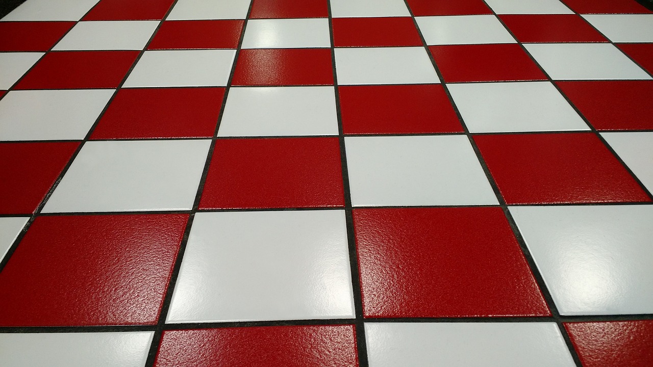 Checkered Kitchen Floor Tiles 
