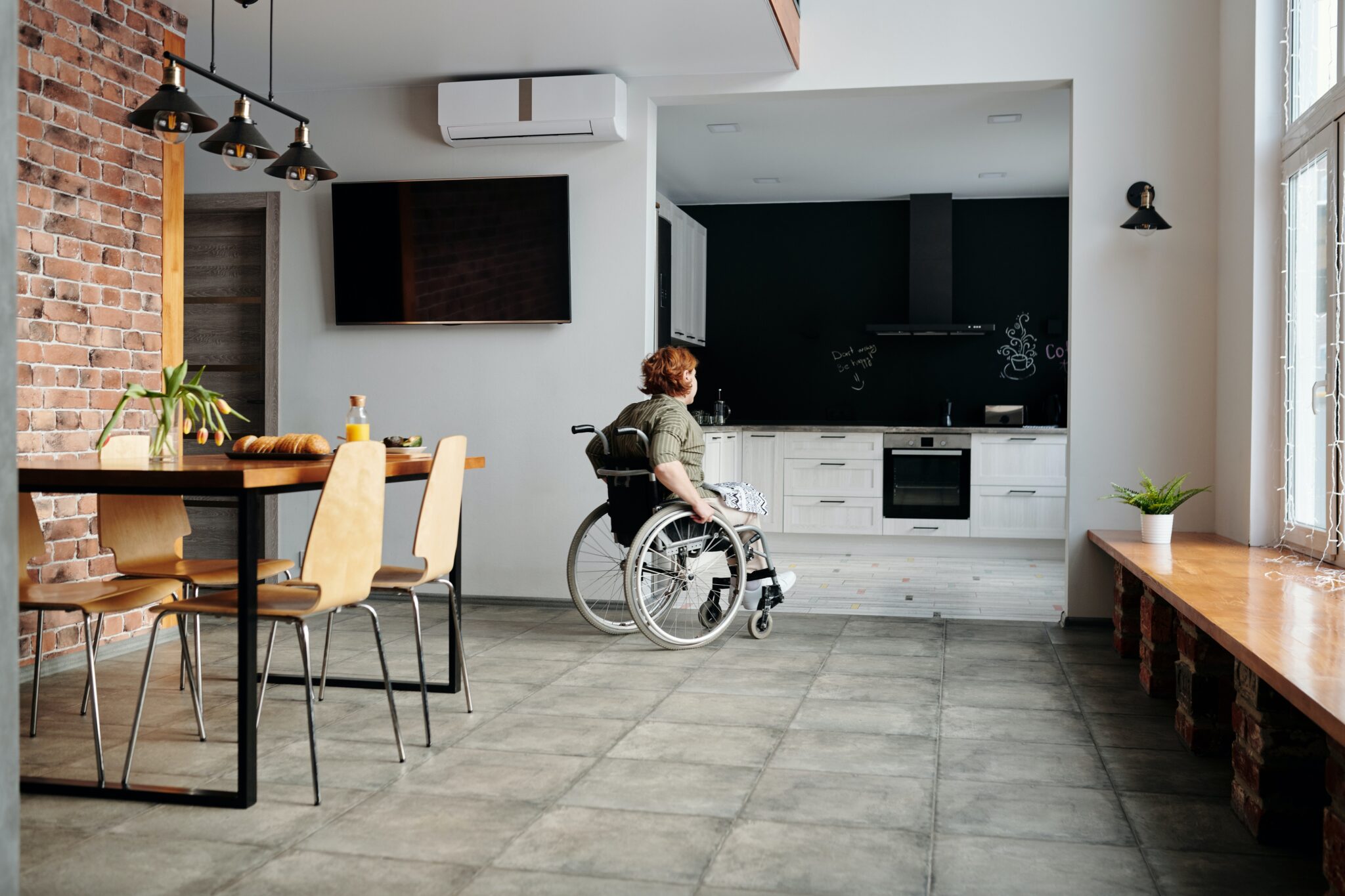 Designing A Kitchen For Wheelchair Access   Pexels Marcus Aurelius 4064548 2048x1365 